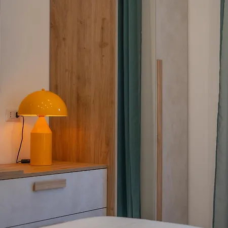 Vittorio * San Teodoro (Sardinia)