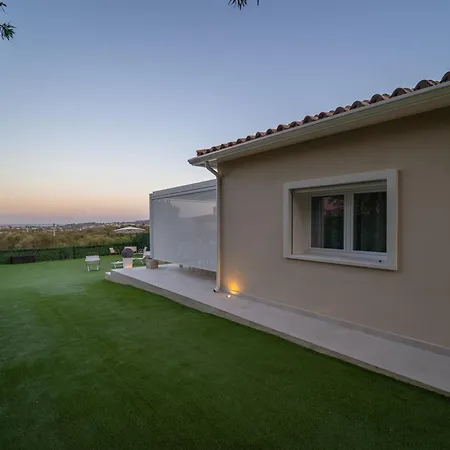 Vittorio Holiday home